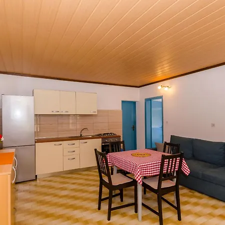 Nedeljko Apartment