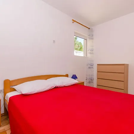 Nedeljko Apartment *