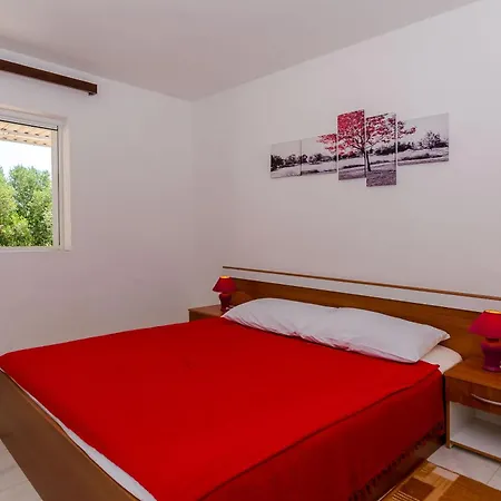Nedeljko Apartment